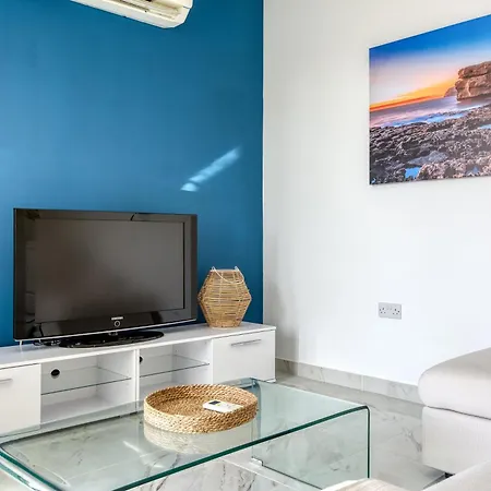 Modern 3br With Lovely Terrace In By 360 Estates *